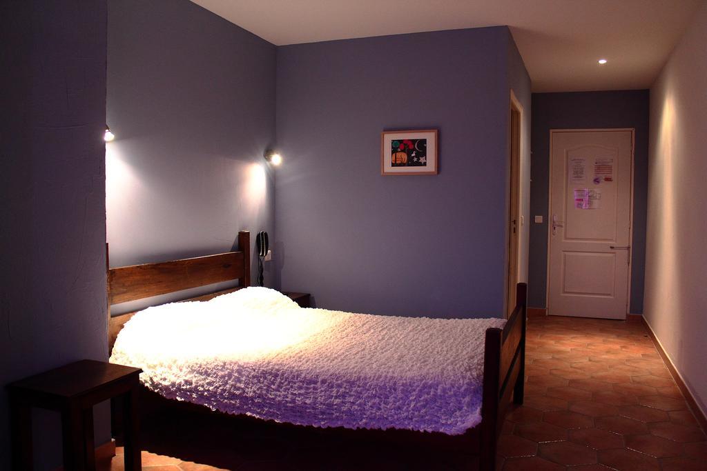 Hotel Le Couloubrier Le Muy Zimmer foto